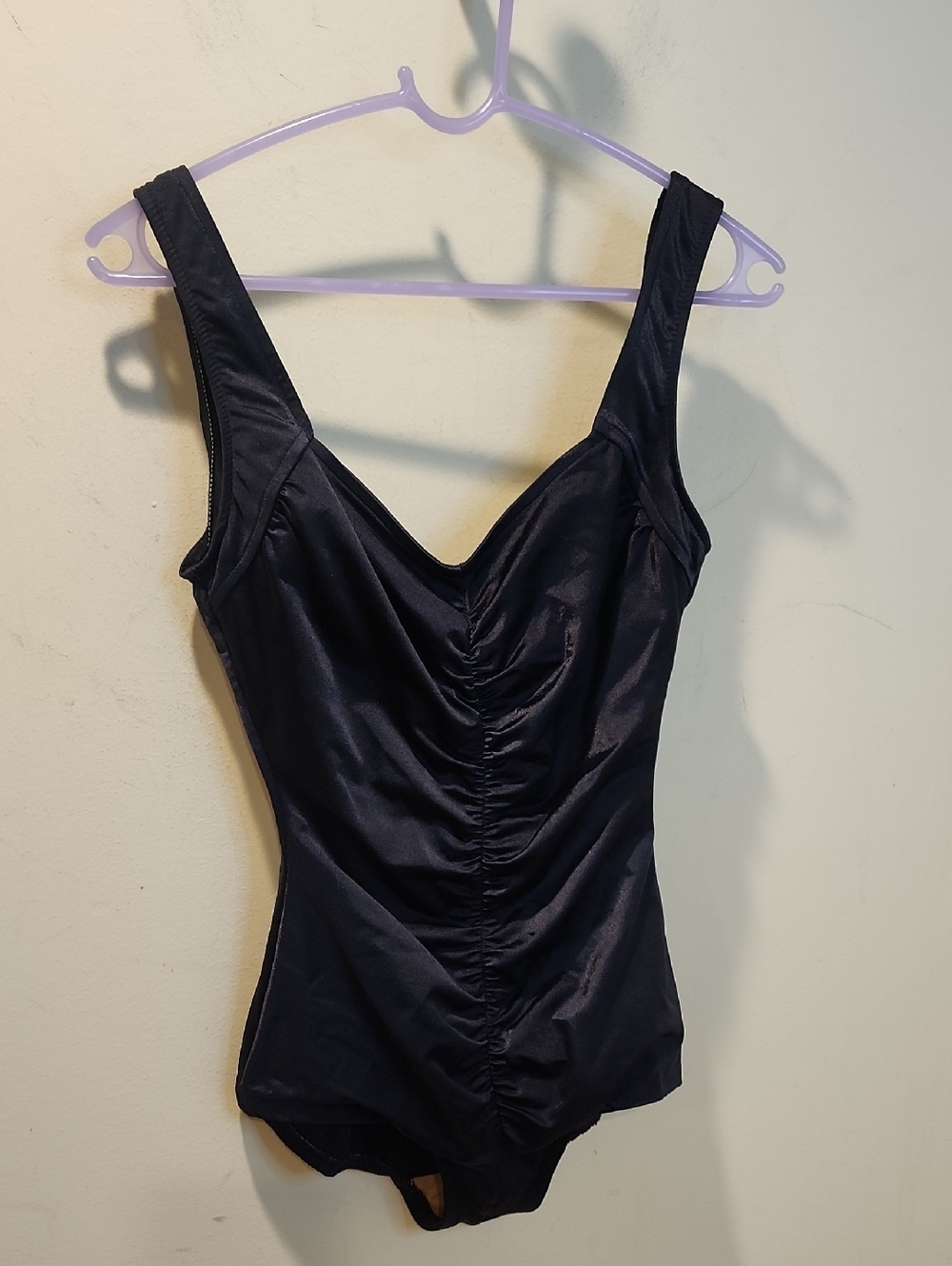 Maxine of Hollywood Black One-Piece Swimsuit with Ruched Front Sz 14